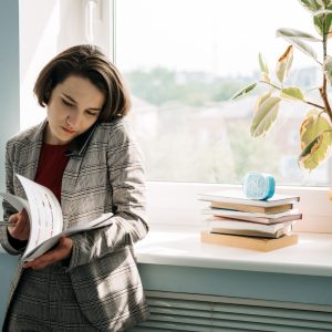 Legal Business Consultant, Legal Advisor, female lawyer businesswoman talking on cell phone